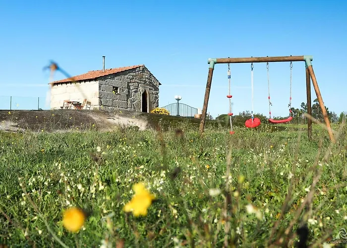 Da Laje - Onde A Natureza O Envolve - Serra Da Estrela Üdülőpark